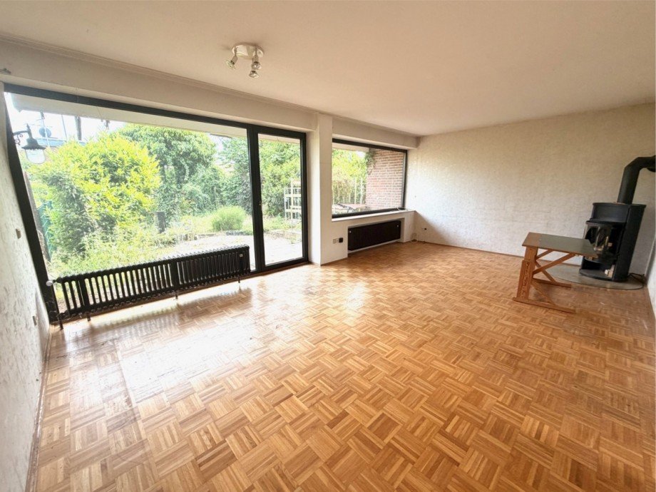 6 Wohnzimmmer.jpeg Reiheneckhaus Erftstadt