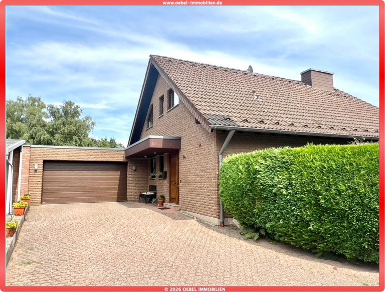 Frontansicht.jpeg Bergheim Einfamilienhaus Traumhaftes Einfamilienhaus mit Einliegeroption, S�dgarten, Kamin, Sauna und noch mehr