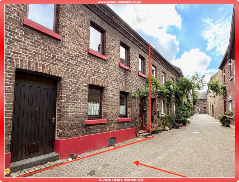 1 Frontansicht.jpeg Bedburg - Kaster Reihenmittelhaus CHARMANTES REIHENMITTELHAUS IM HISTORISCHEN ORTSKERN VON KASTER