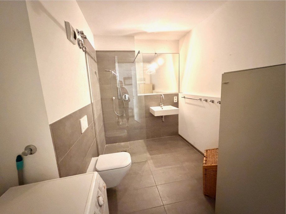 17. Duschbad.jpeg Etagenwohnung K�ln