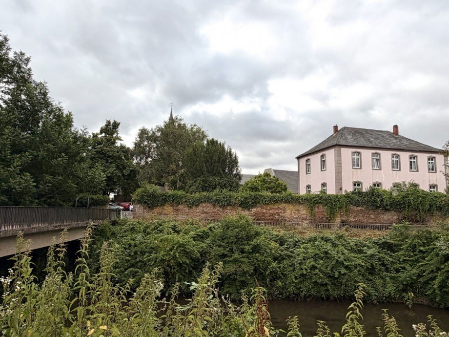 19 im historischen Ortskern.jp Reihenmittelhaus Bedburg