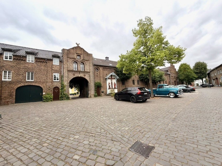 20 mit Marktplatz.jpeg Reihenmittelhaus Bedburg