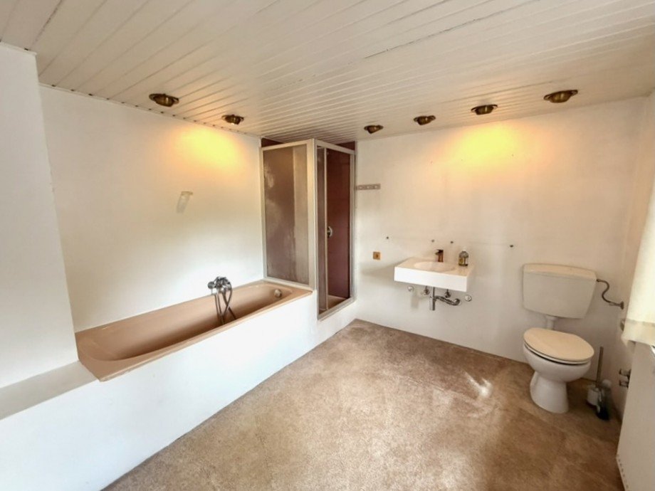 11 Badezimmer im OG.jpeg Reihenmittelhaus Bedburg