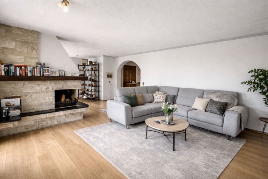 KI optimiertes Wohnzimmer Zweifamilienhaus Bergheim