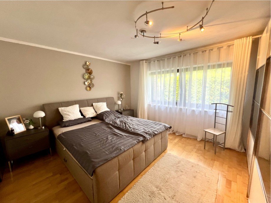 Schlafzimmer EG.jpeg Einfamilienhaus Bergheim